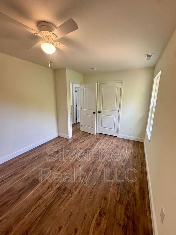 Athens Townhome: 320 Million Street