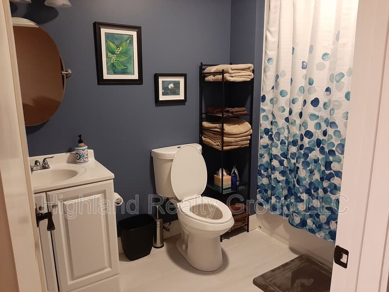 Harrisburg Condo: 311 South River Street - 2nd flr rear