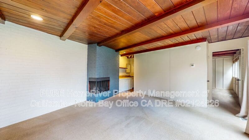 Sausalito Condo: 25 Woodward Avenue