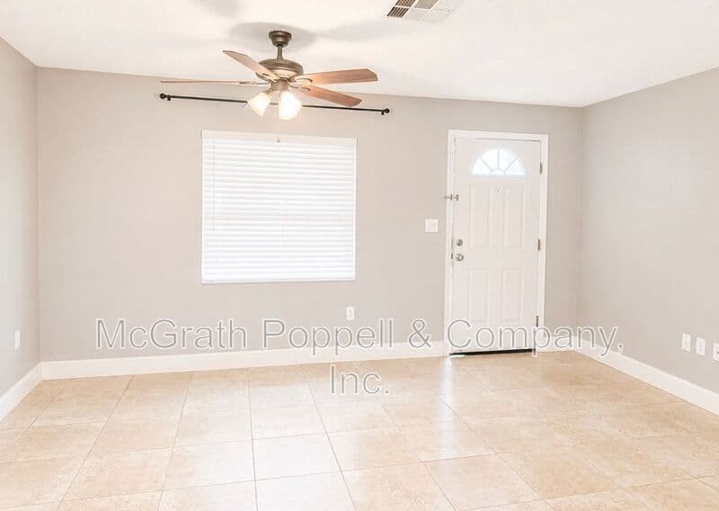 Lakeland Condo: 7704 Chase Rd