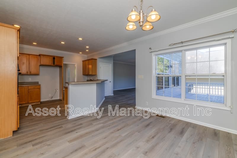 Knoxville House: 1217 Dreamview Lane