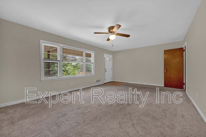 Birmingham House: 2249 4th Place Circle NE