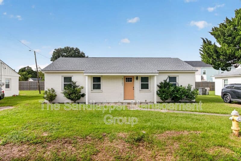 North Charleston Townhome: 3107 AZALEA DR