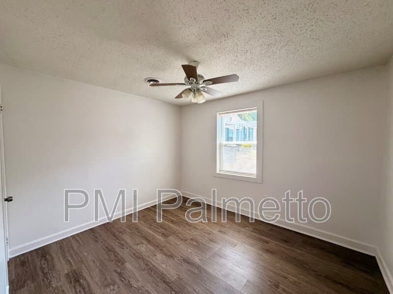 West Columbia Condo: 528 Jasper Street