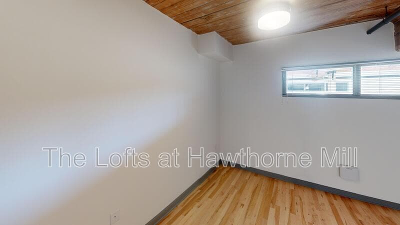Charlotte Condo: 1101 Hawthorne Lane