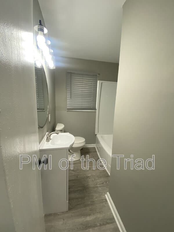 Greensboro House: 1505 Julian Street