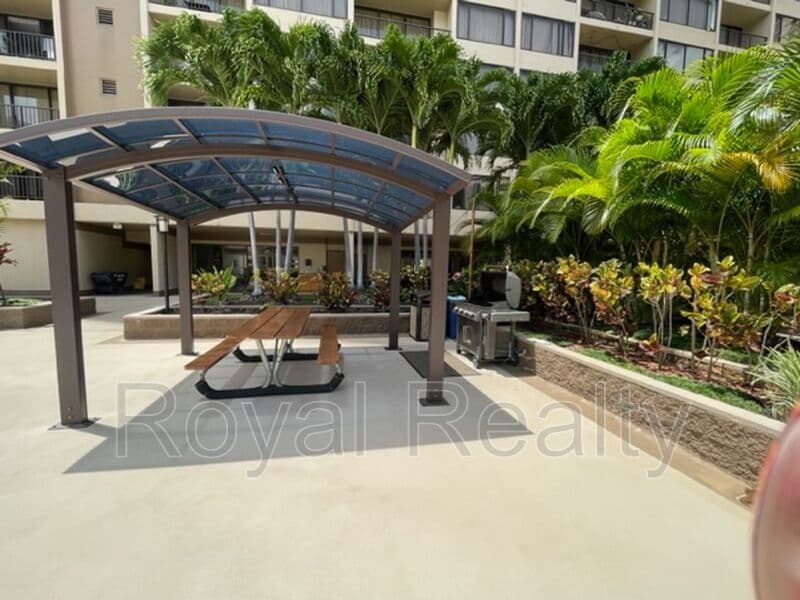 Honolulu Condo: 411 Hobron Lane