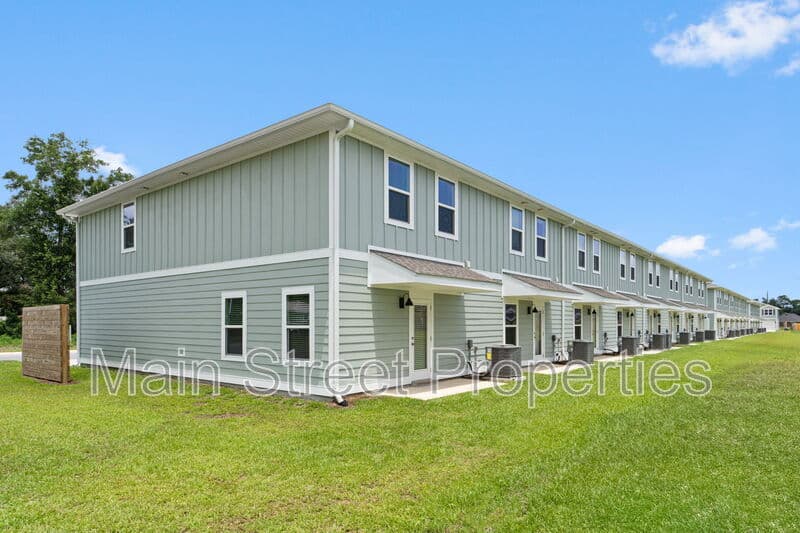 Pensacola Townhome: 7108 Cedar Grove Way