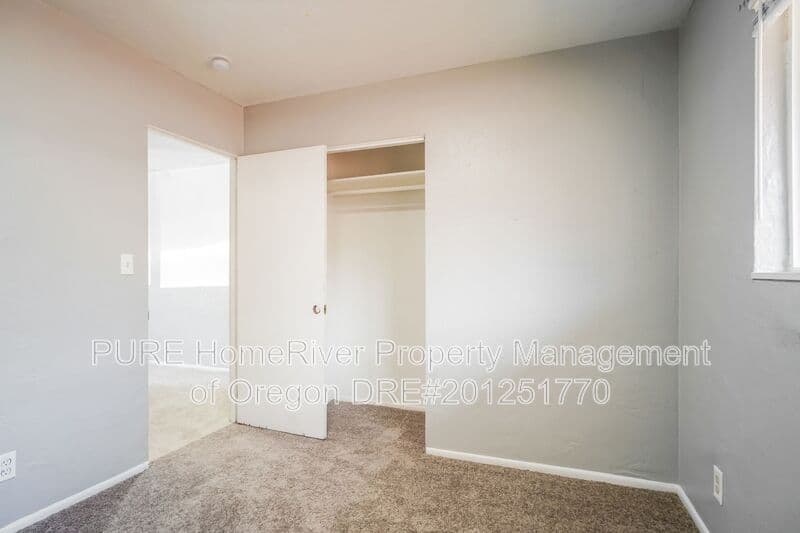 Hillsboro House: 1049 SE Walnut St.