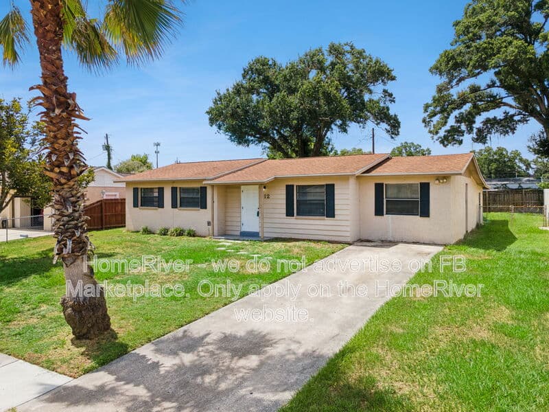 Brandon House: 712 Clayton St