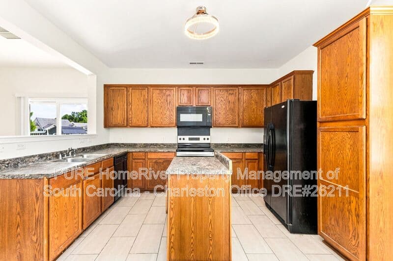 Goose Creek House: 437 Watershed Dr