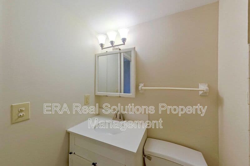 Columbus Condo: 2462 Hiawatha Street