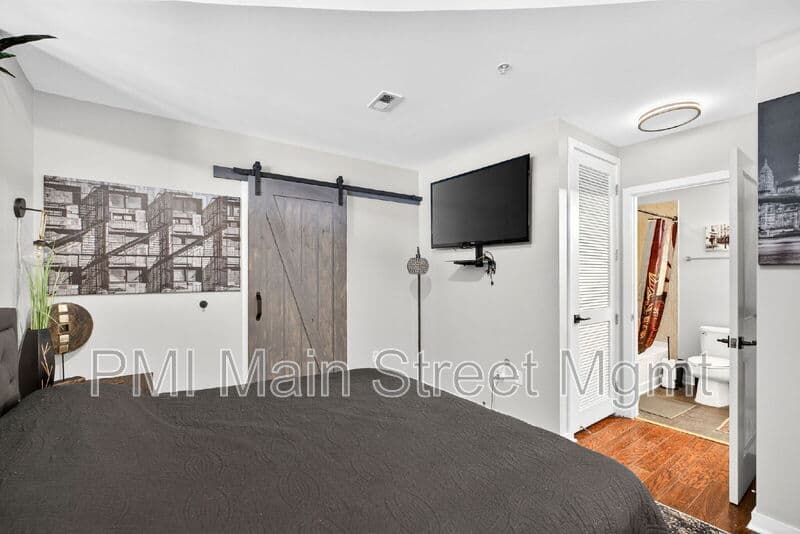 Orlando Condo: 155 South Court Avenue