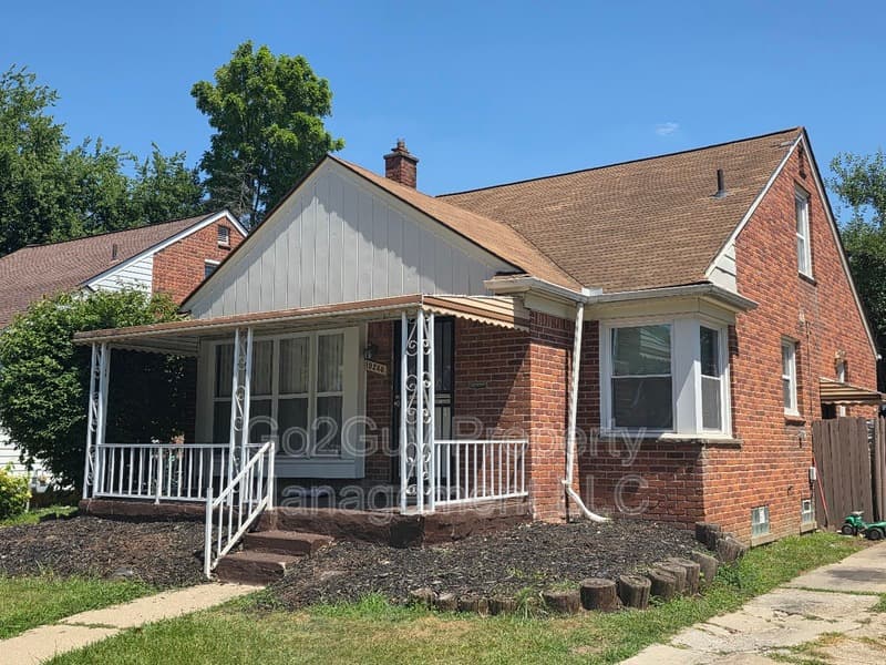 Detroit House: 19240 Cooley
