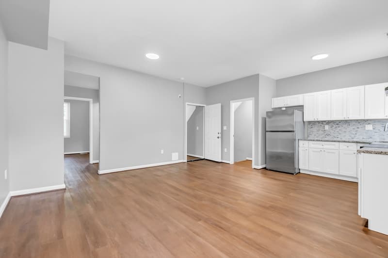 Baltimore Condo: 2103 Chelsea Terrace - 1