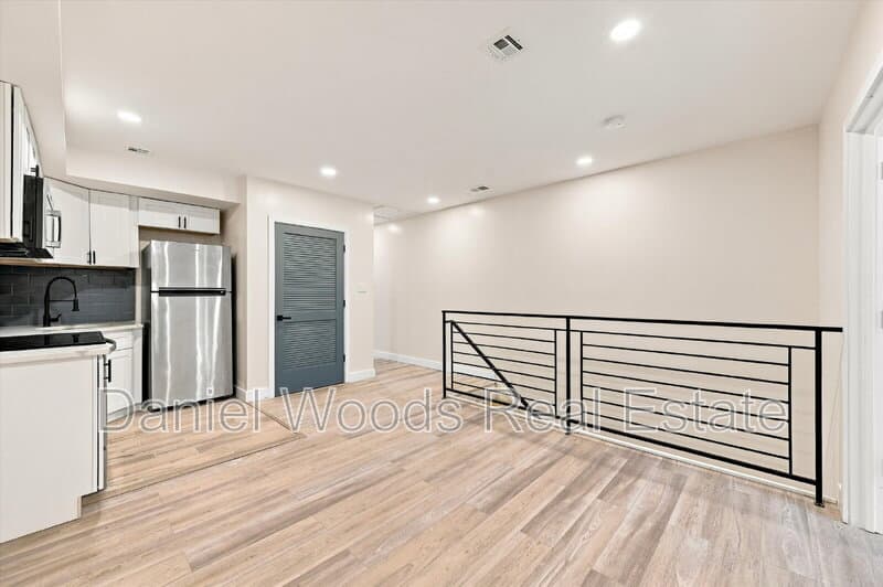 Philadelphia Condo: 944 West Lycoming Street