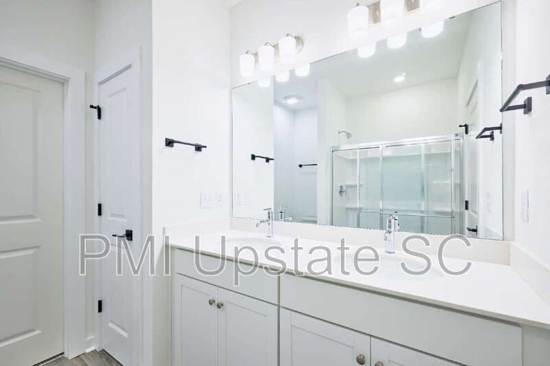 Spartanburg Townhome: 1290 Westgate Village Drive