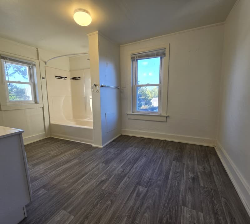 Oshkosh Condo: 632 Bay Shore Drive - Upper