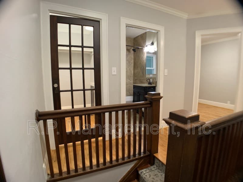 Saint Paul Condo: 1150 Central Ave W