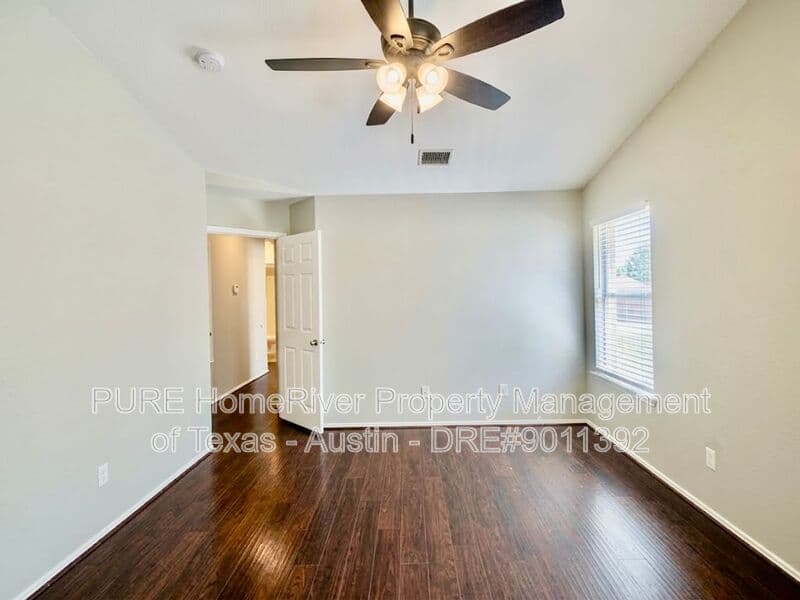 Round Rock House: 932 Monadale Trl