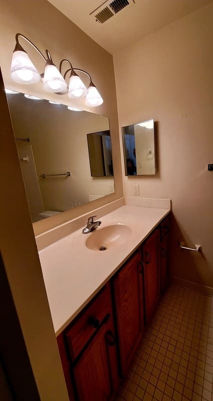 Richmond Condo: 800 Brook Hill Rd