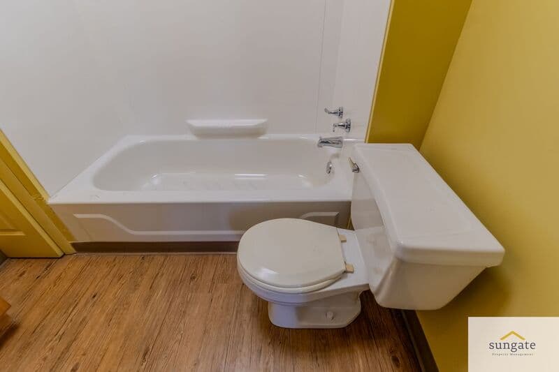 Baltimore Condo: 2900 E Strathmore Ave