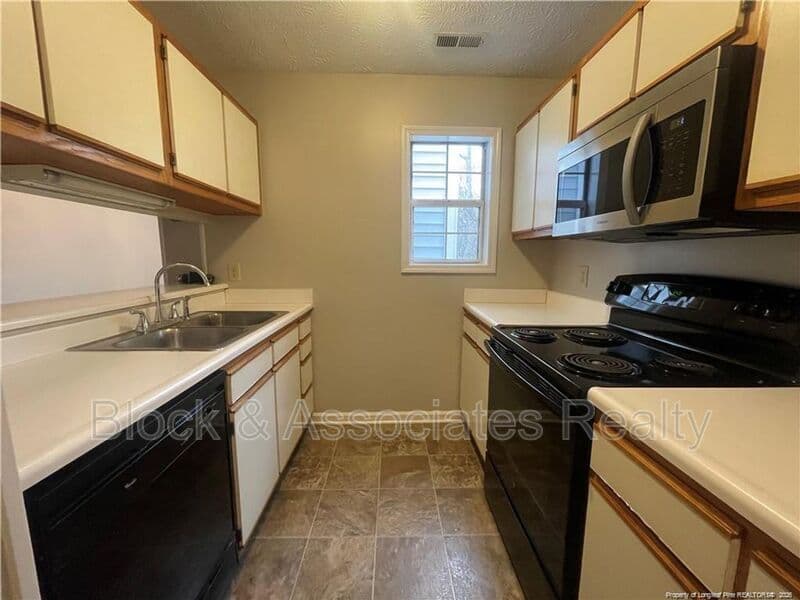 Fayetteville House: 241-12 Waterdown Drive