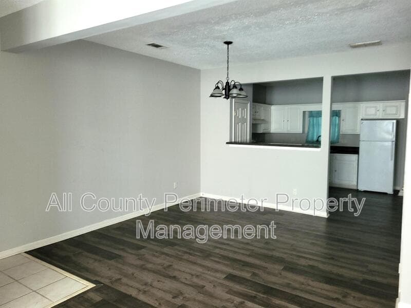 Riverdale Townhome: 7620 Creekside Lane