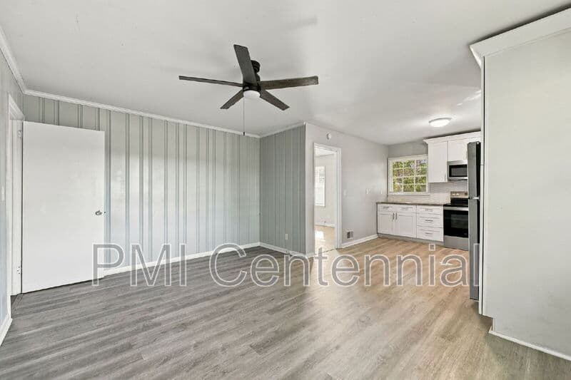 Decatur House: 3438 Springside Drive