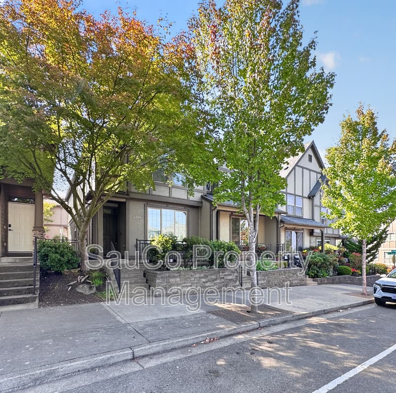 Beaverton Townhome: 11971 Southwest Horizon Boulevard