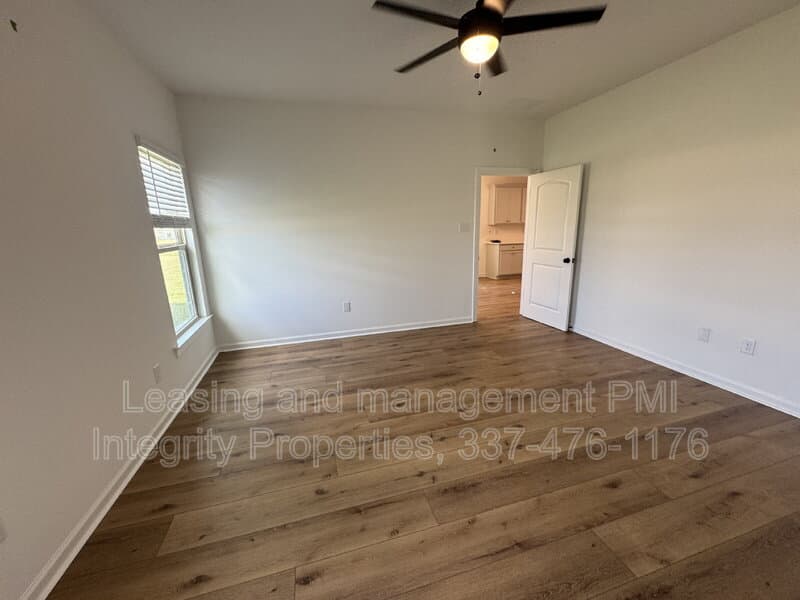 Youngsville House: 235 Tatum Lane