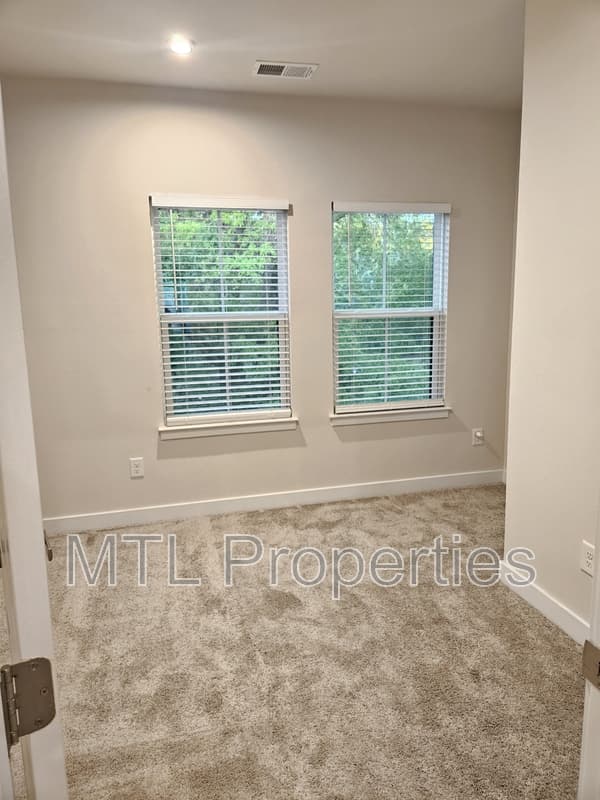 Charlotte Townhome: 3712 Ellington Street - 1