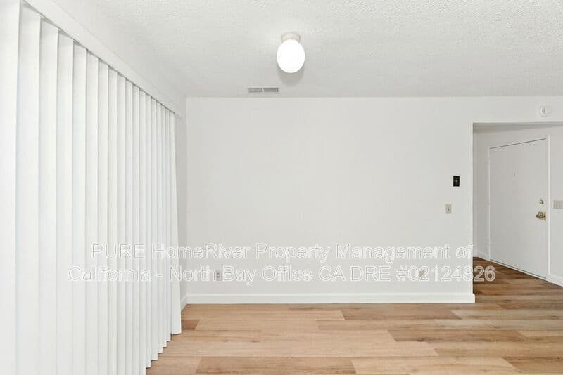 Santa Rosa Condo: 4966 School Street (A-D