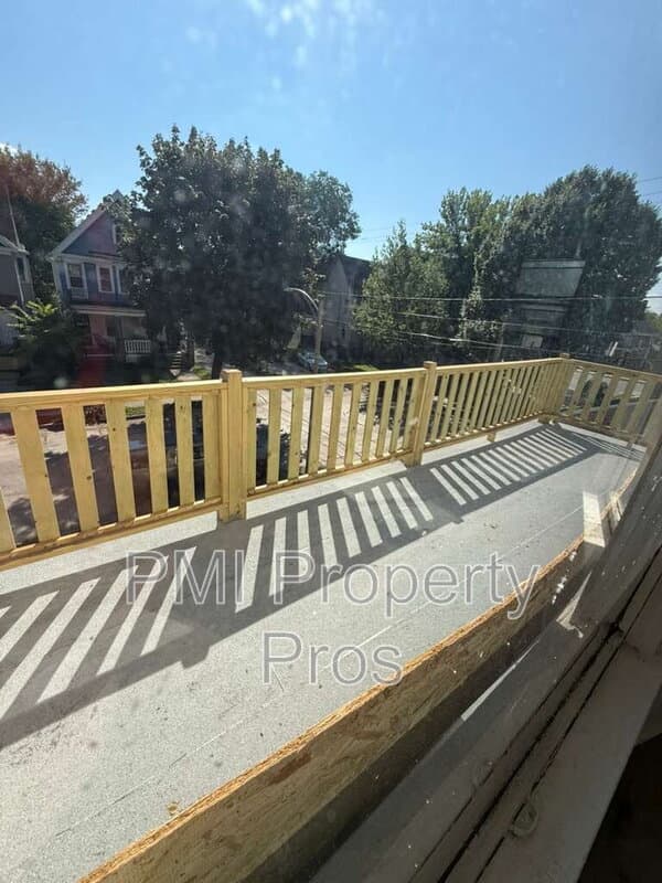 Milwaukee Condo: 1623 N 38th St