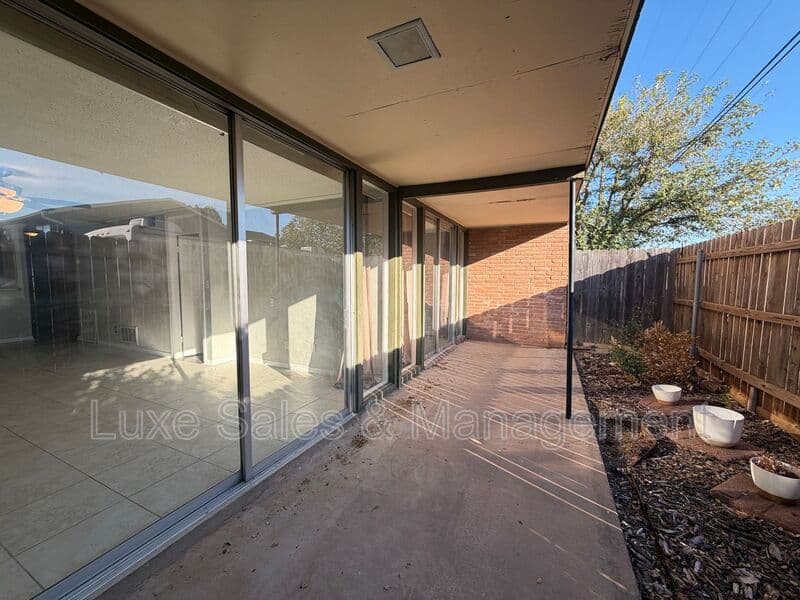 OKC Condo: 6000 N. Brookline