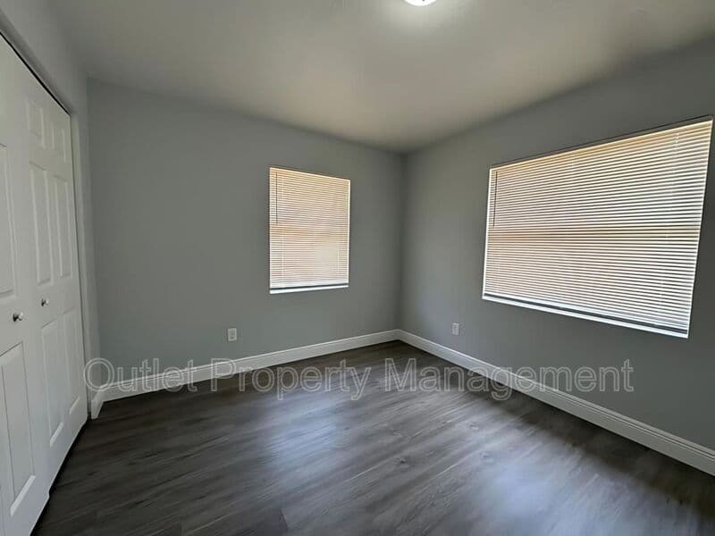 DeLand House: 442 S Hill Avenue