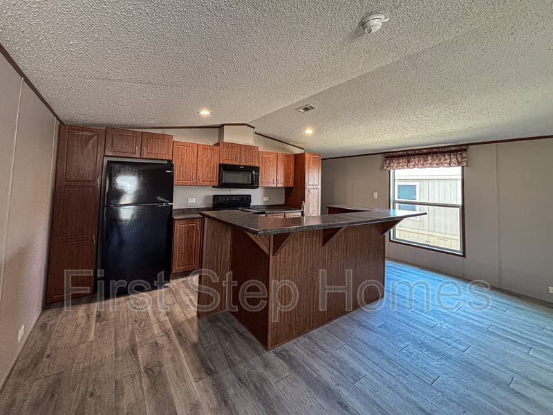 Tyler House: 1413 Cotopaxi St