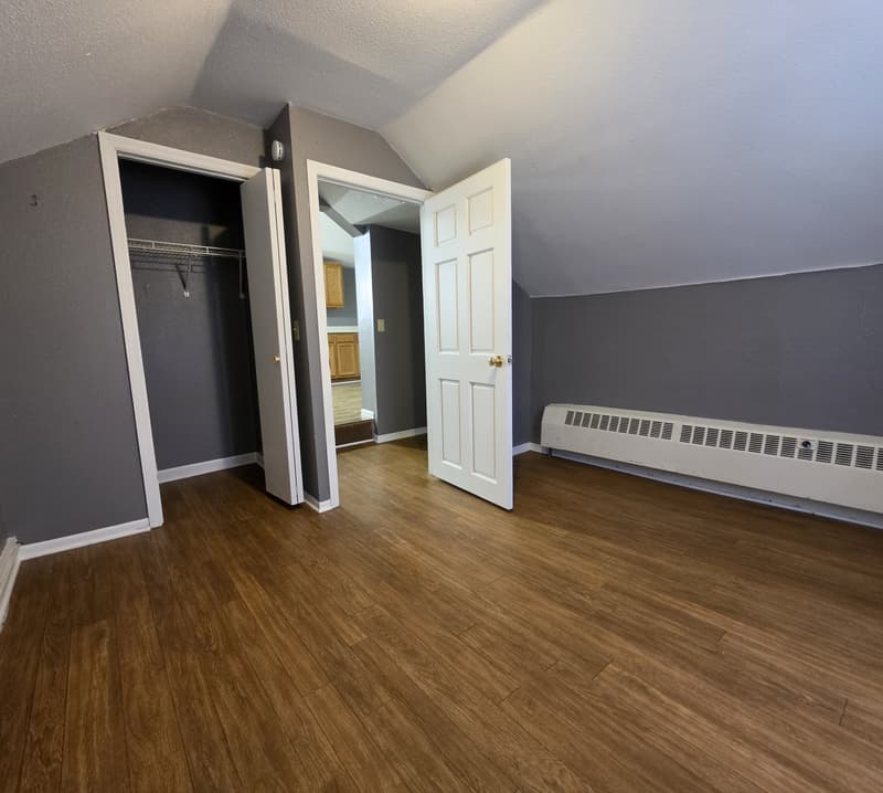 Oshkosh Condo: 515 Jackson Street - Upper