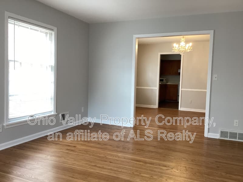 Louisville Condo: 2551 Glenmary Avenue - 3