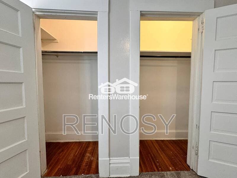 Des Moines House: 1009 25th St
