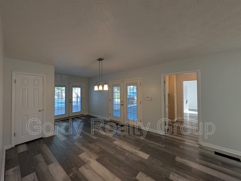 Marianna House: 2994 Madison Street