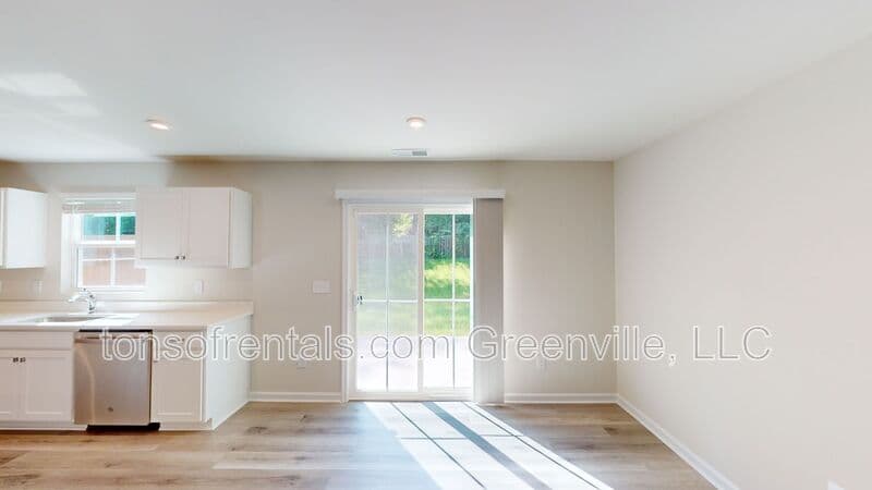 Greenville House: 848 Throckmorton Ct.