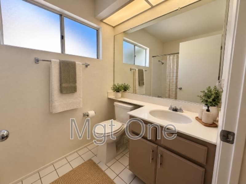Mission Viejo House: 27721 Berwick
