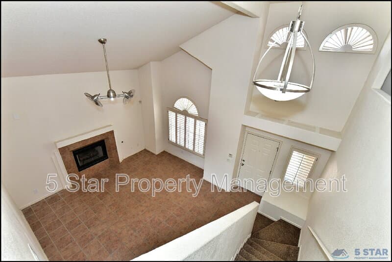 El Paso House: 6372 Franklin Ridge Dr !!