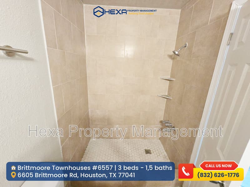 Houston Townhome: 6557 Brittmoore Rd
