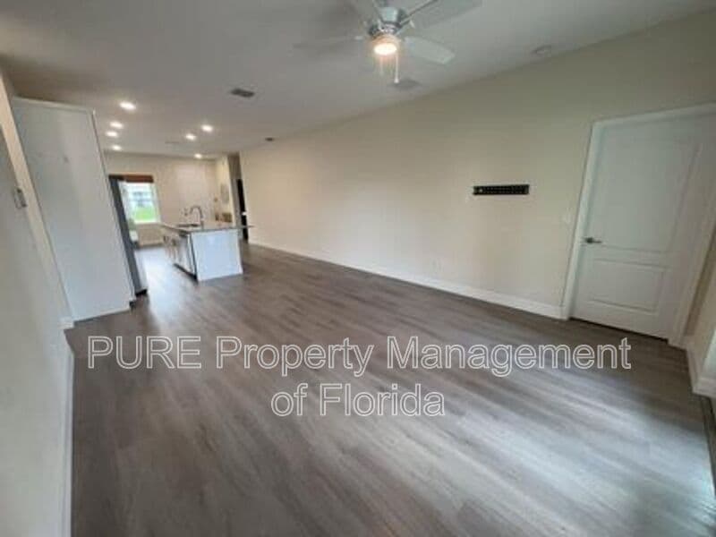Ocala House: 13831 Sw 33rd Terr