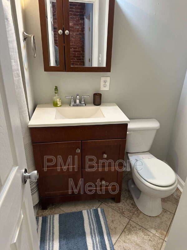 Baltimore Townhome: 37 S Ellwood Ave