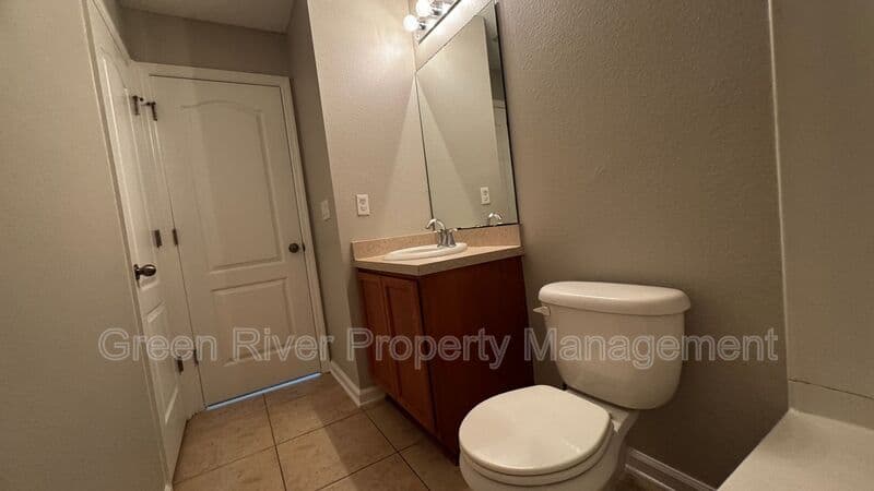 Orange Park House: 4220 Plantation Oaks Blvd