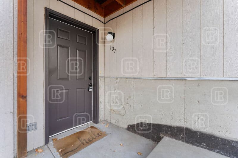 Cheney Condo: 107 West 3rd Street - 1