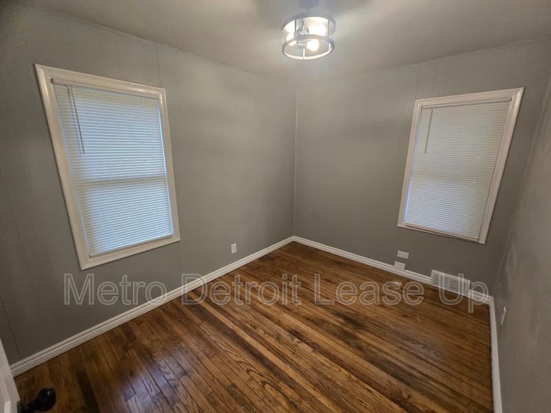 Detroit House: 16433 Manning Street